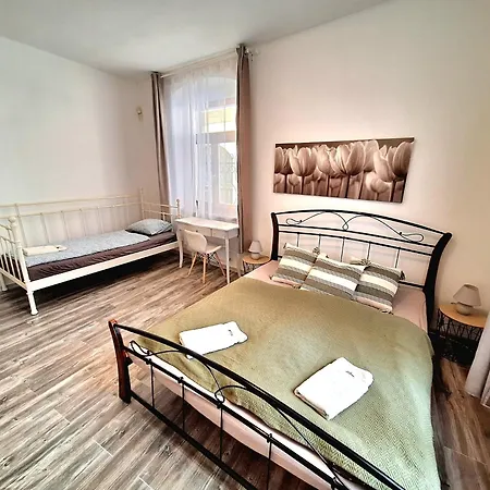 Emma - Old Town Apartament